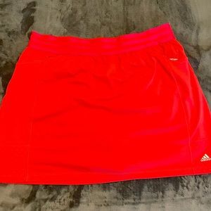 Ladies Adidas skort. Size large bright red/ salmon
